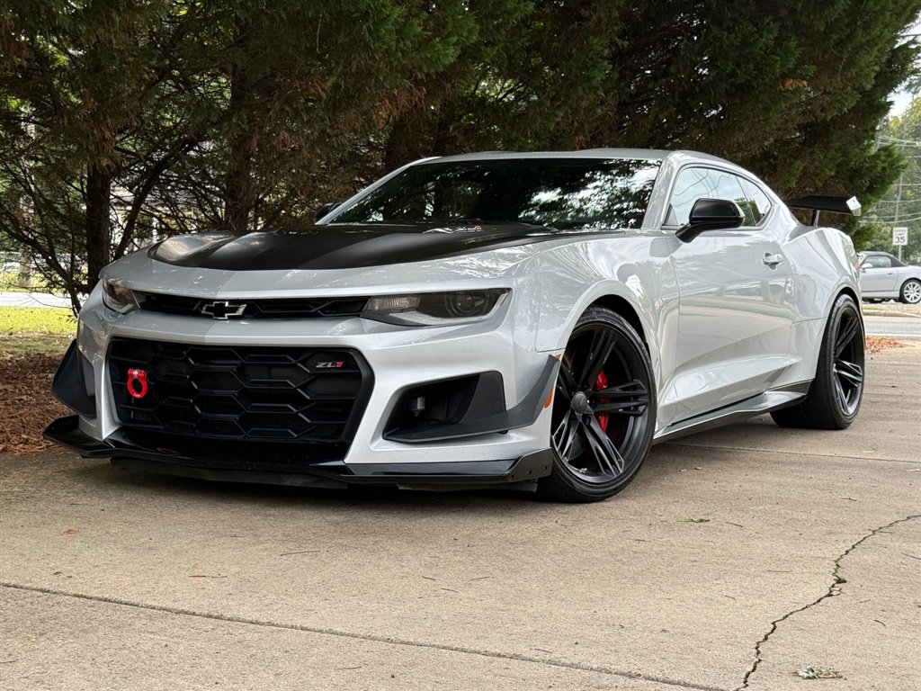Used 2018 Chevrolet Camaro ZL1 image 8