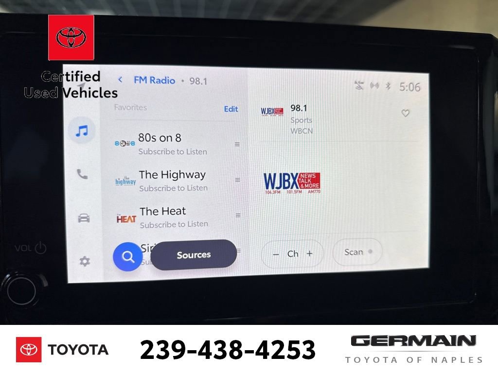 Used 2025 Toyota Corolla LE image 15