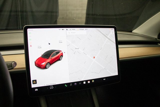 Used 2021 Tesla Model Y Long Range image 31