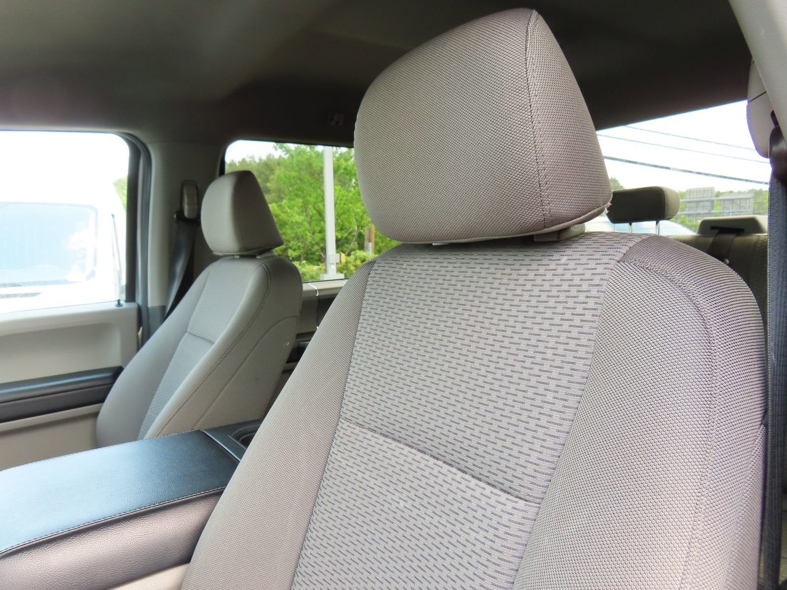 Used 2022 Ford F250 XLT w/ XLT Premium Package AWD/4WD image 32