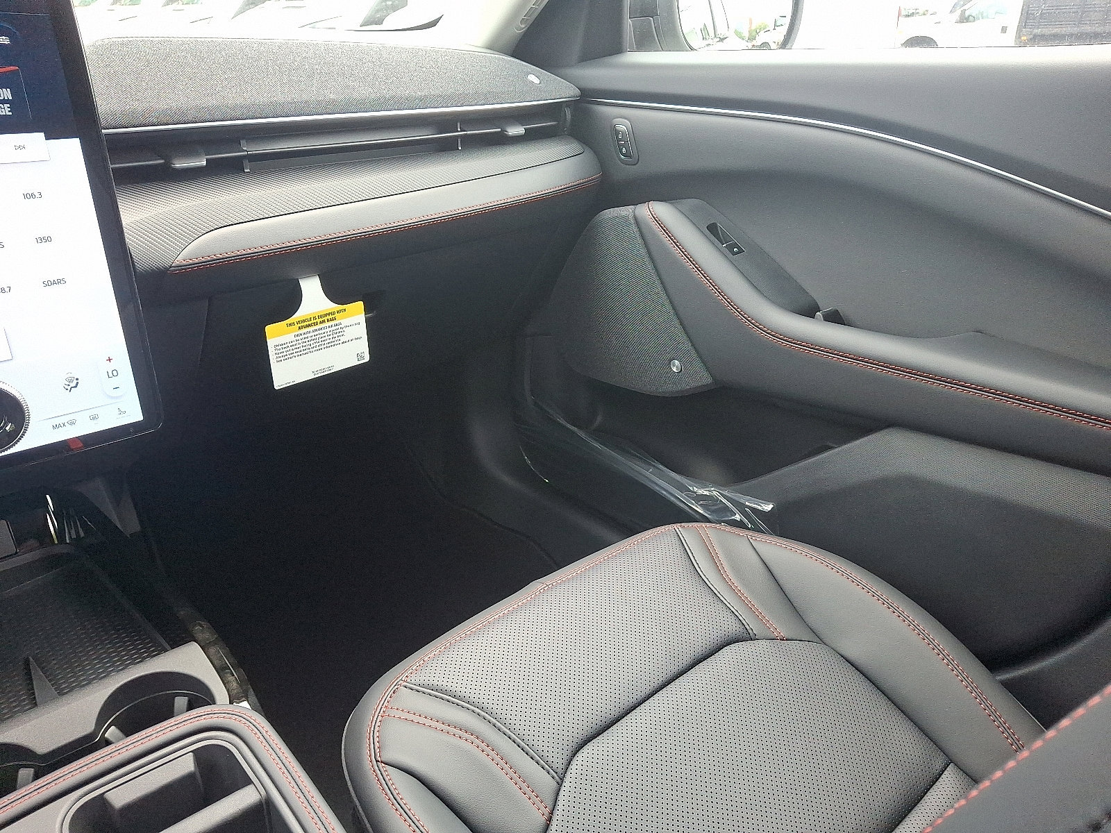 New 2025 Ford Mustang Mach-E Premium w/ Sport Appearance Package AWD/4WD image 18