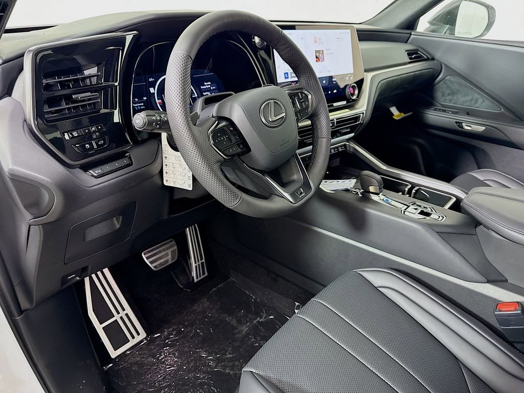 New 2026 Lexus TX 500h AWD image 9