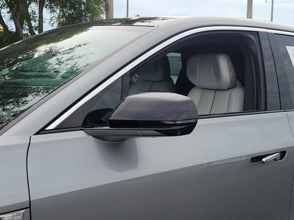 Certified 2024 Cadillac Lyriq Luxury AWD/4WD image 12
