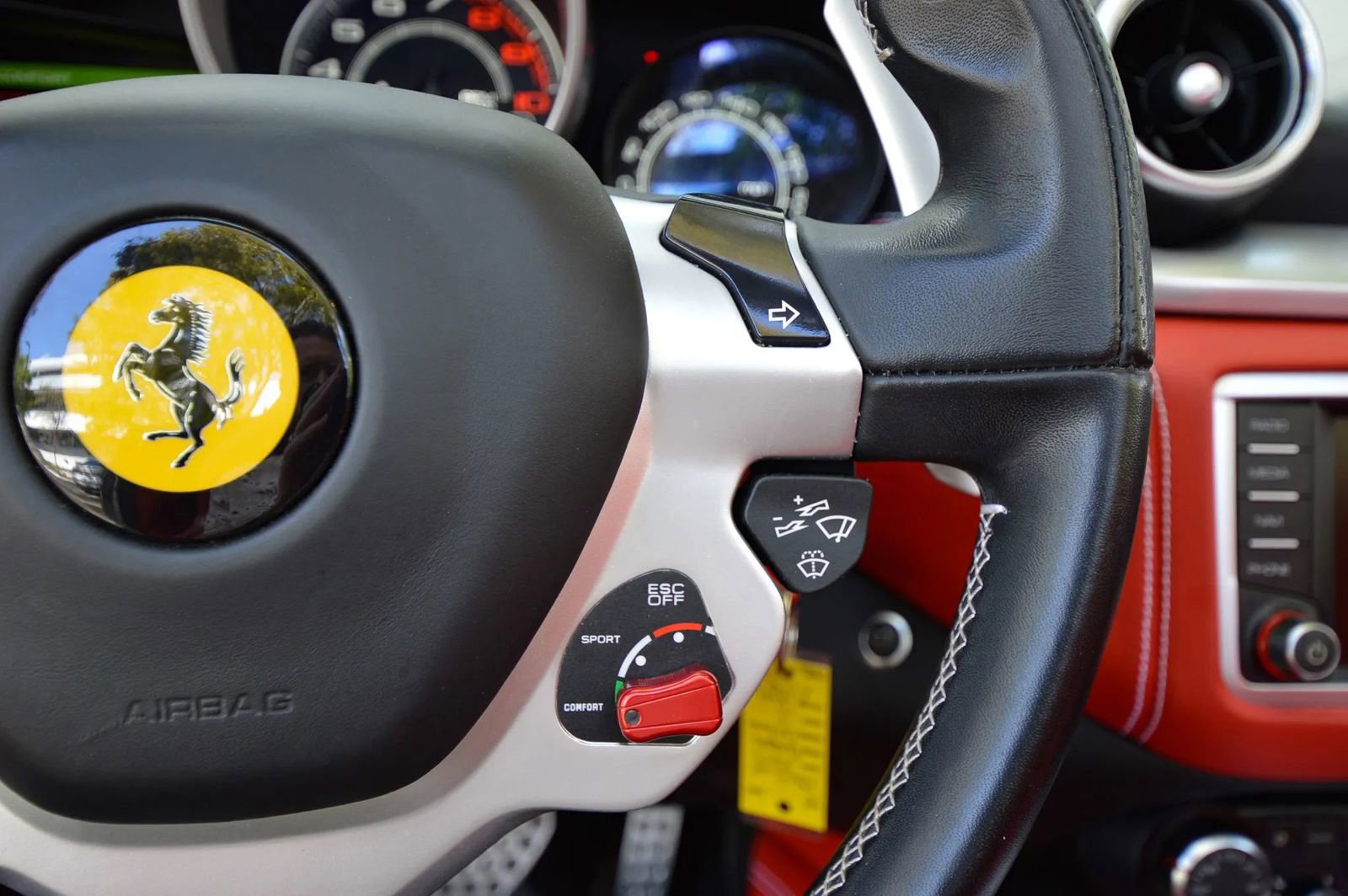 Used 2015 Ferrari California T image 45