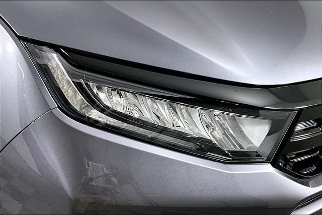 Used 2025 Honda Odyssey Elite image 31