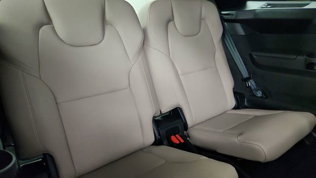 New 2026 Volvo XC90 T8 Plus w/ Protection Package Premier AWD/4WD image 34