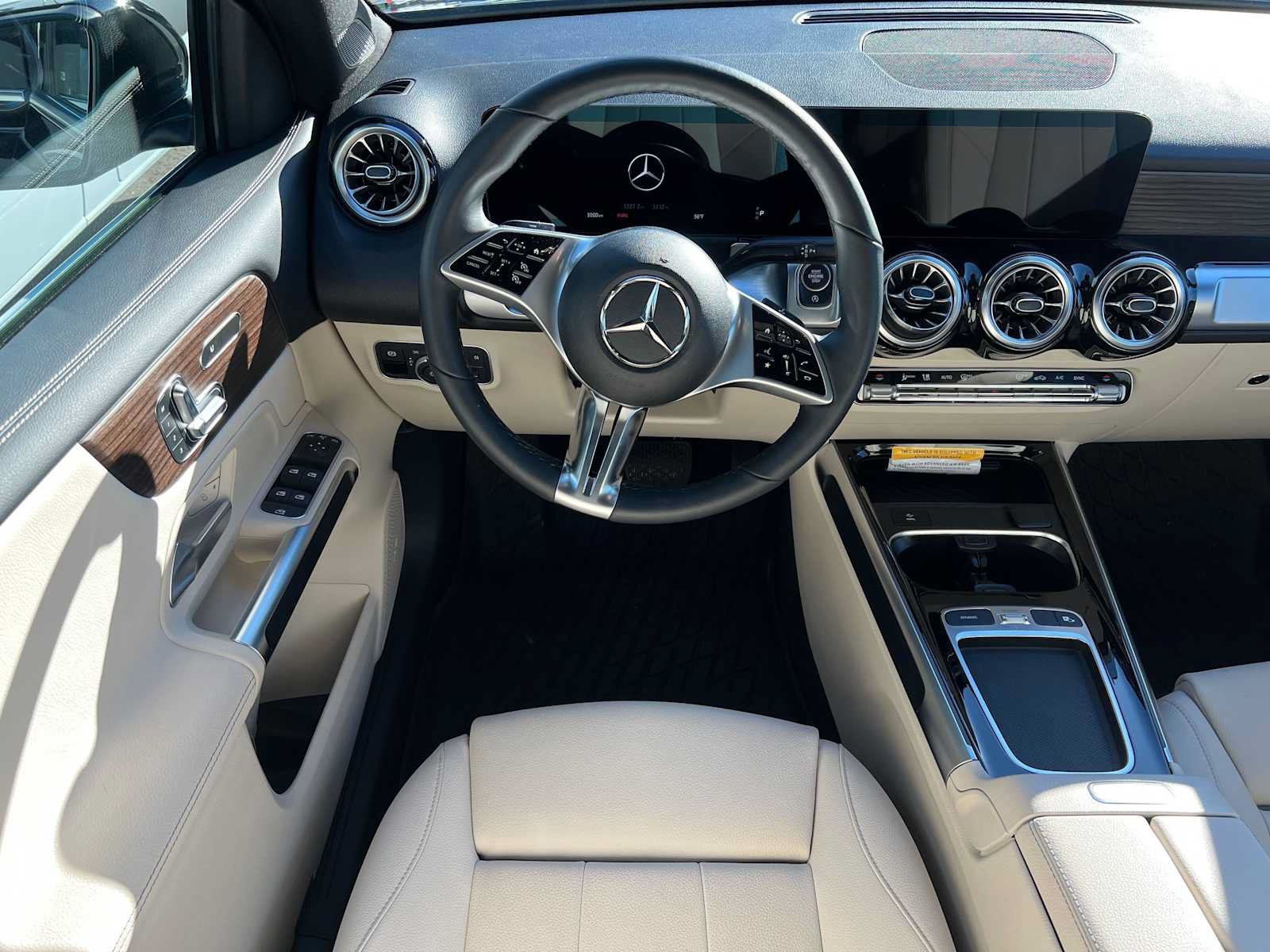 Used 2026 Mercedes-Benz GLB 250 4MATIC image 46