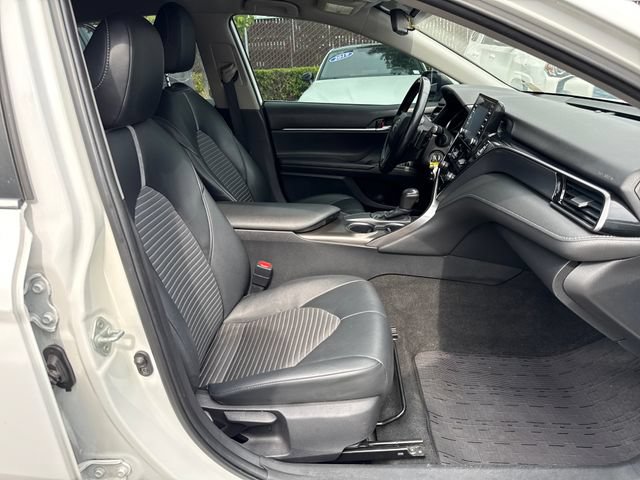 Used 2021 Toyota Camry SE FWD image 9