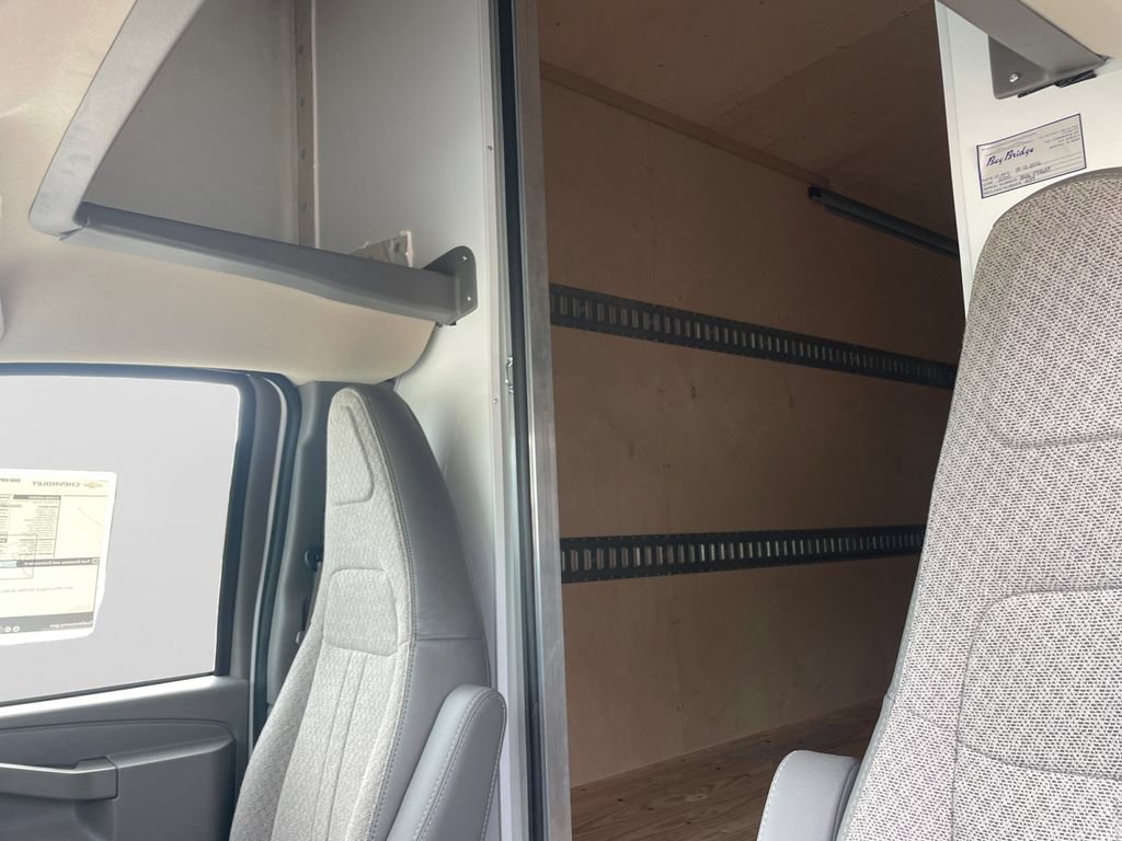 New 2026 Chevrolet Express 3500 w/ Power Convenience Package RWD image 32