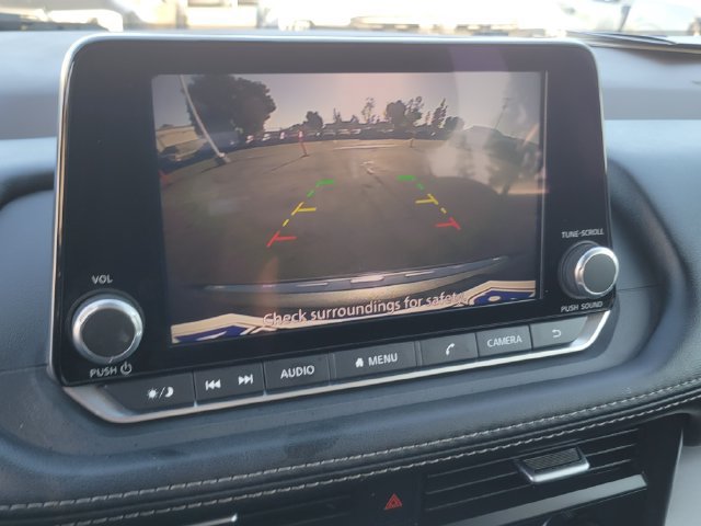 Used 2023 Nissan Rogue SV FWD image 11