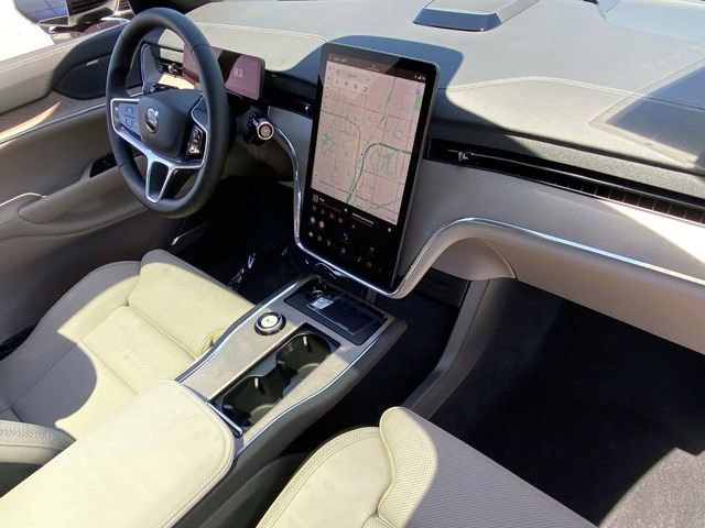 Certified 2025 Volvo EX90 Ultra AWD/4WD image 12