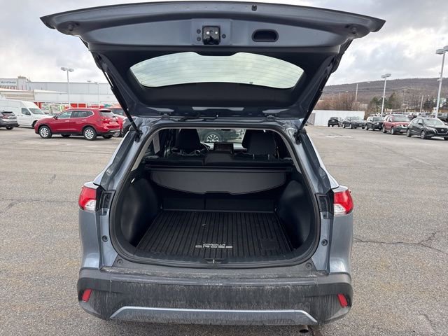 Used 2024 Toyota Corolla Cross LE image 10