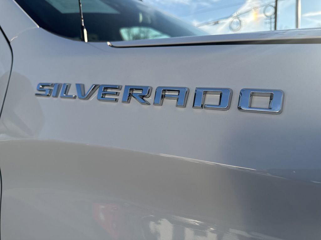Used 2023 Chevrolet Silverado 1500 Custom image 33