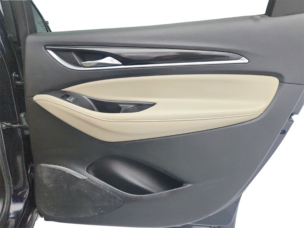 Used 2020 Buick Enclave Essence image 29