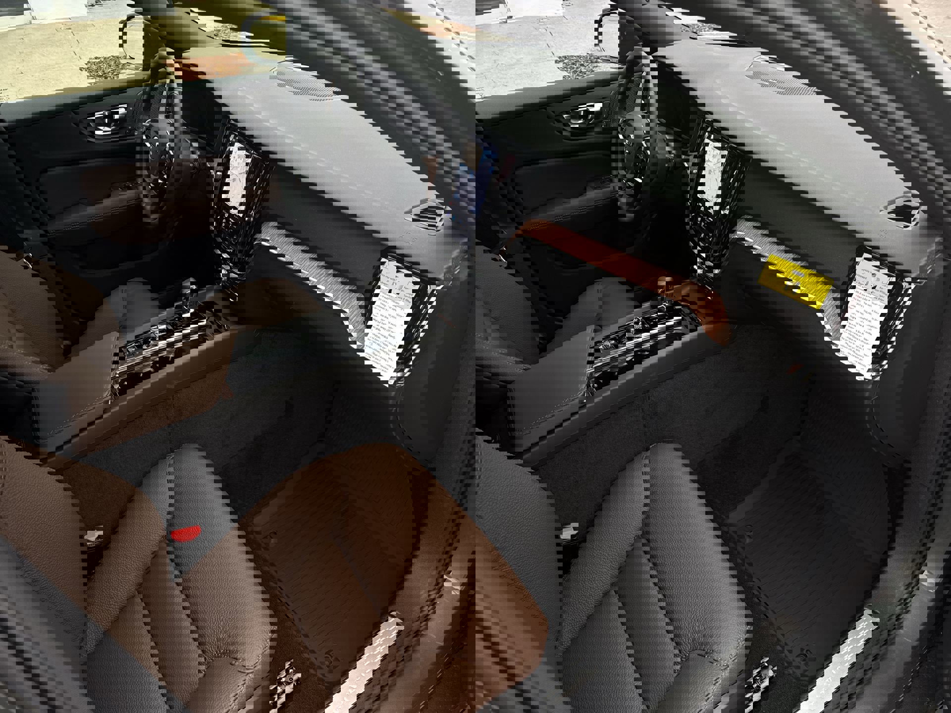 New 2026 Volvo V60 B5 Cross Country Plus w/ Climate Package image 30