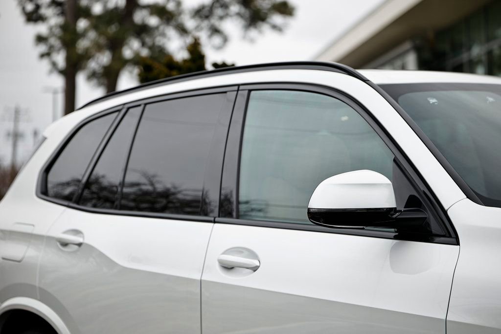 New 2026 BMW X5 sDrive40i w/ M Sport Package image 3