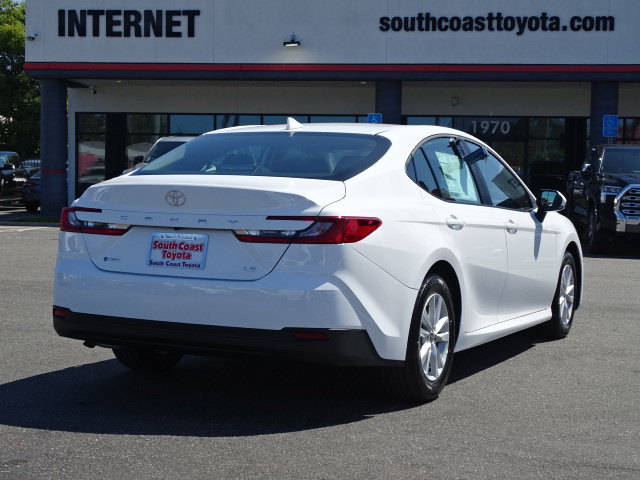 New 2026 Toyota Camry LE FWD image 5