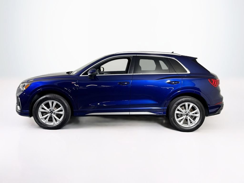 Used 2025 Audi Q3 2.0T Premium w/ Convenience Package AWD/4WD image 2