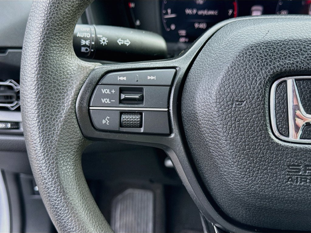 Used 2023 Honda Accord LX image 17