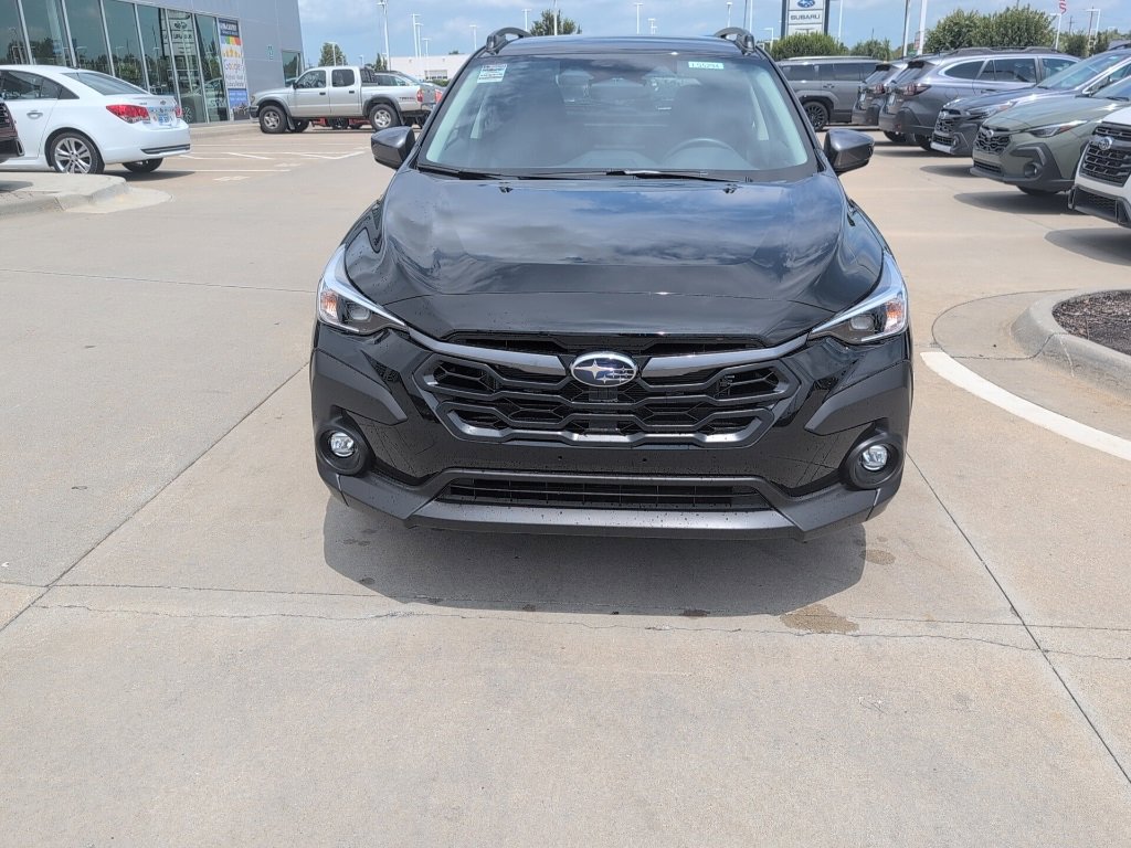 Used 2025 Subaru Crosstrek 2.0i Premium image 3