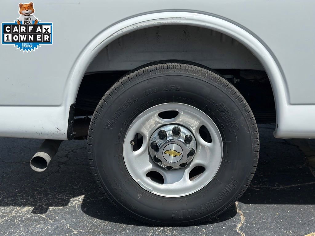 Used 2025 Chevrolet Express 3500 LT w/ LT Preferred Equipment Group image 13