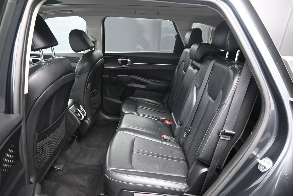 Used 2021 Kia Sorento S w/ Panoramic Sunroof Package AWD/4WD image 22