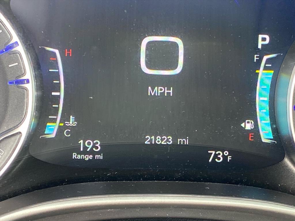Used 2026 Chrysler Pacifica Select FWD image 19