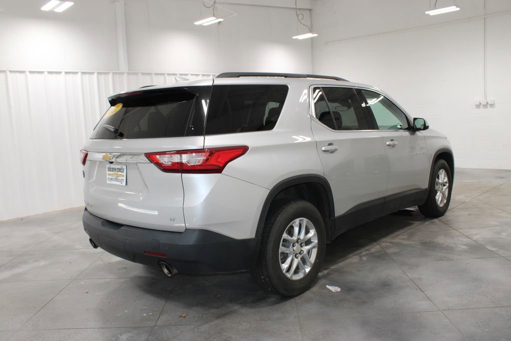 Used 2021 Chevrolet Traverse LT w/ LPO, Cargo Package image 9
