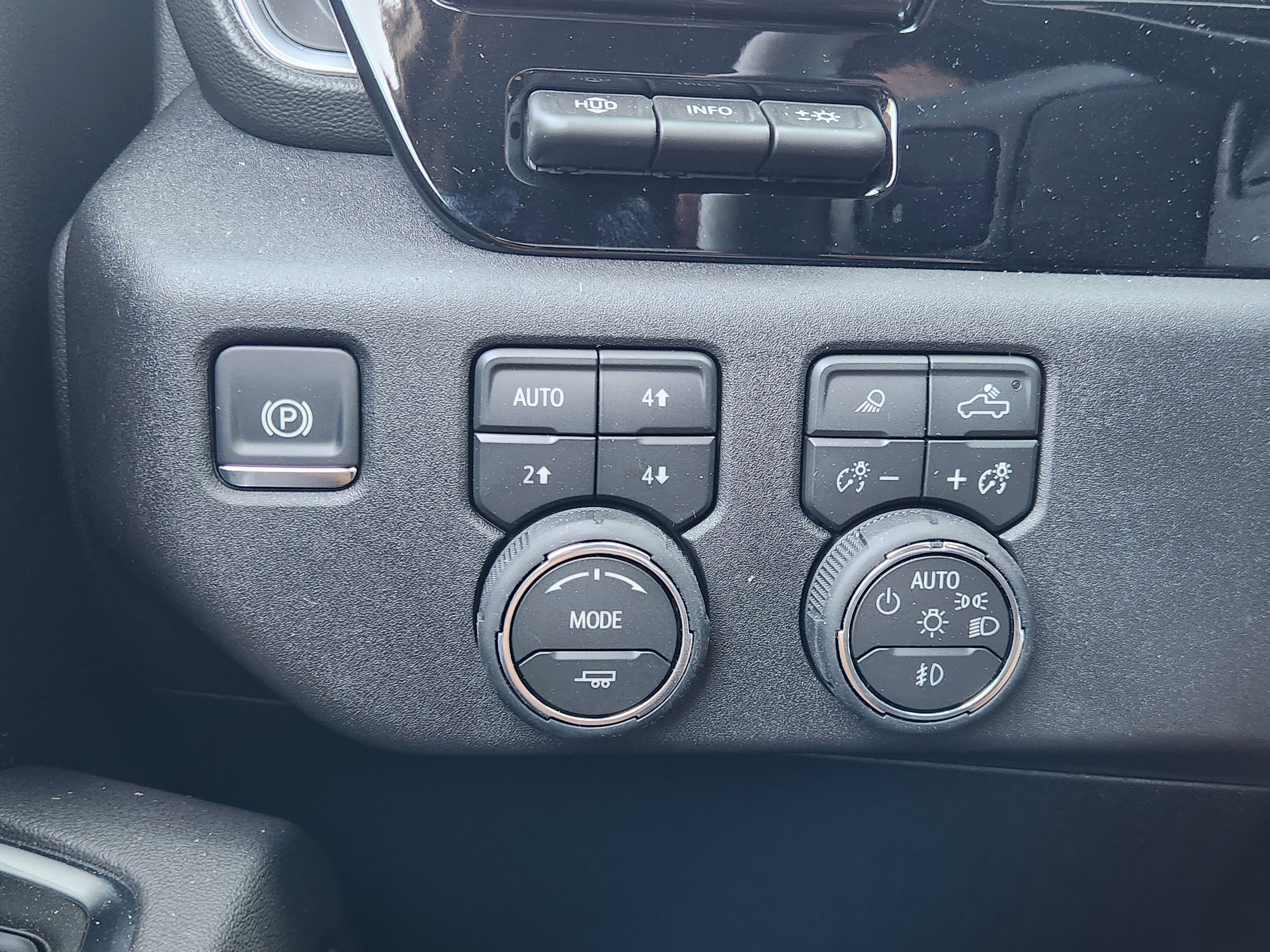 New 2026 Chevrolet Silverado 3500 High Country w/ High Country Premium Package image 23