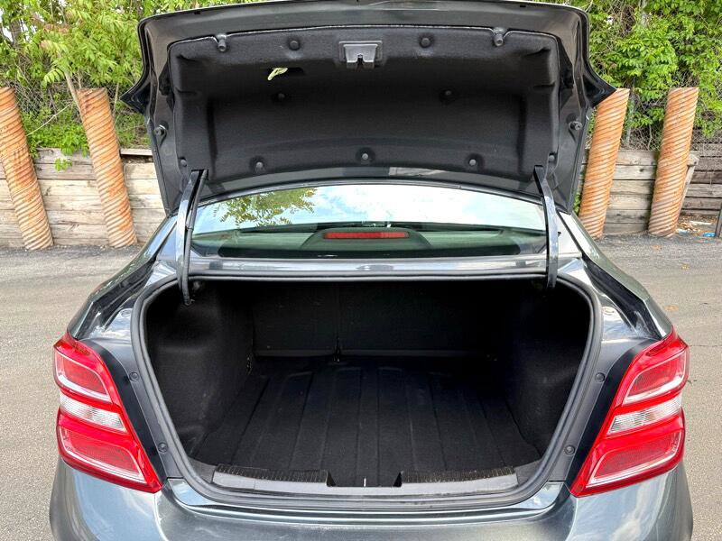 Used 2020 Chevrolet Sonic LT image 27