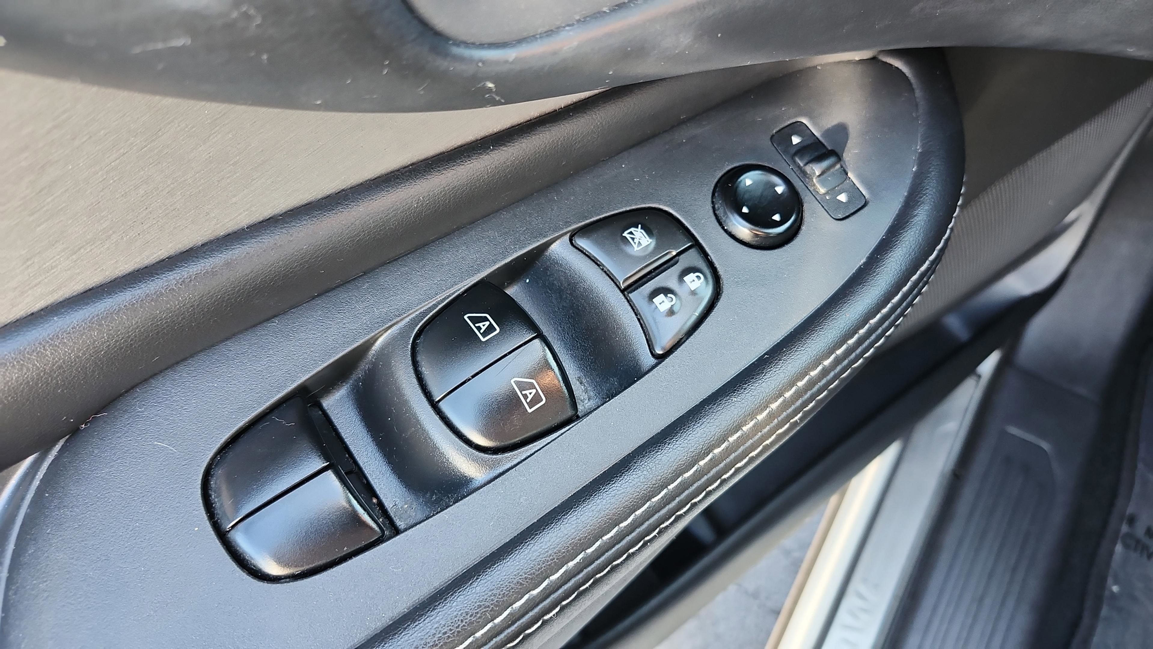 Used 2021 Nissan Murano SV w/ Cargo Package image 37