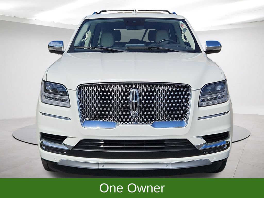 Used 2021 Lincoln Navigator L Black Label w/ Cargo Convenience Package AWD/4WD image 2
