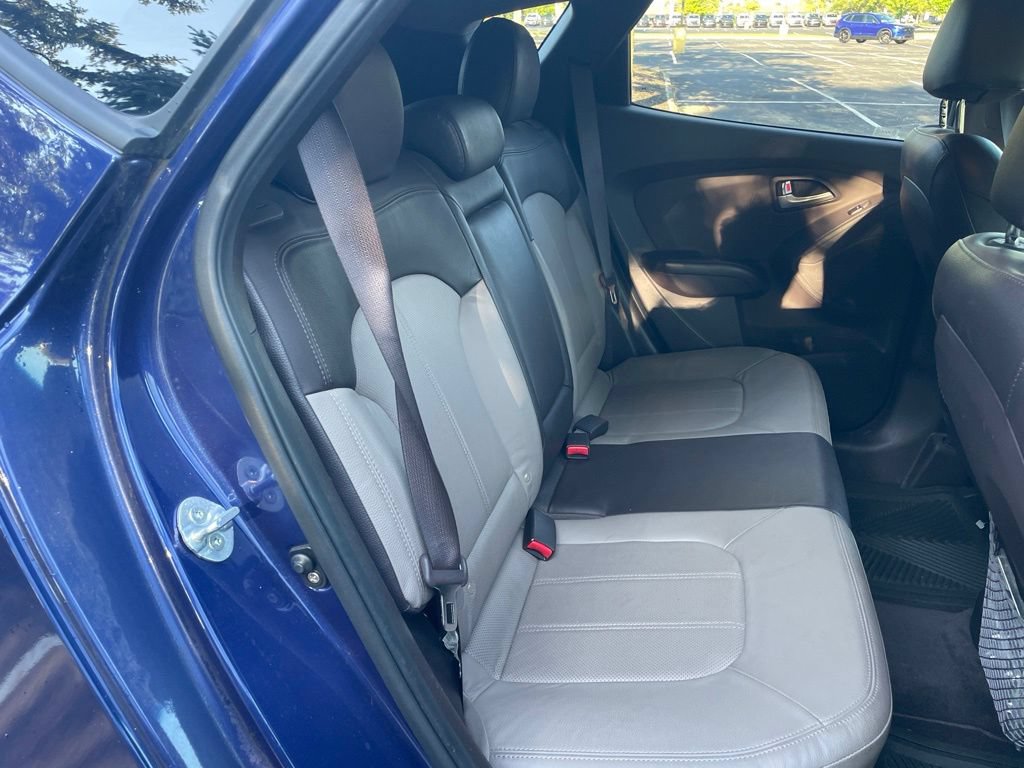 Used 2013 Hyundai Tucson Limited FWD image 23