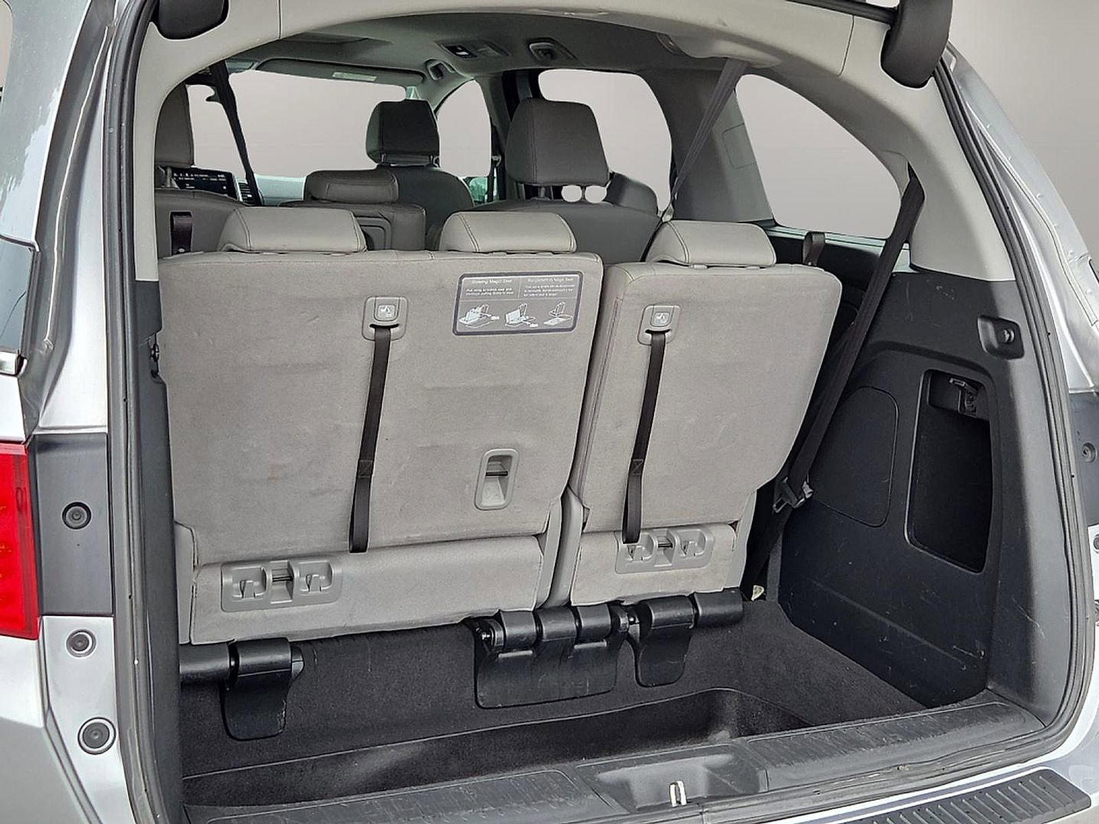Used 2021 Honda Odyssey EX-L image 8