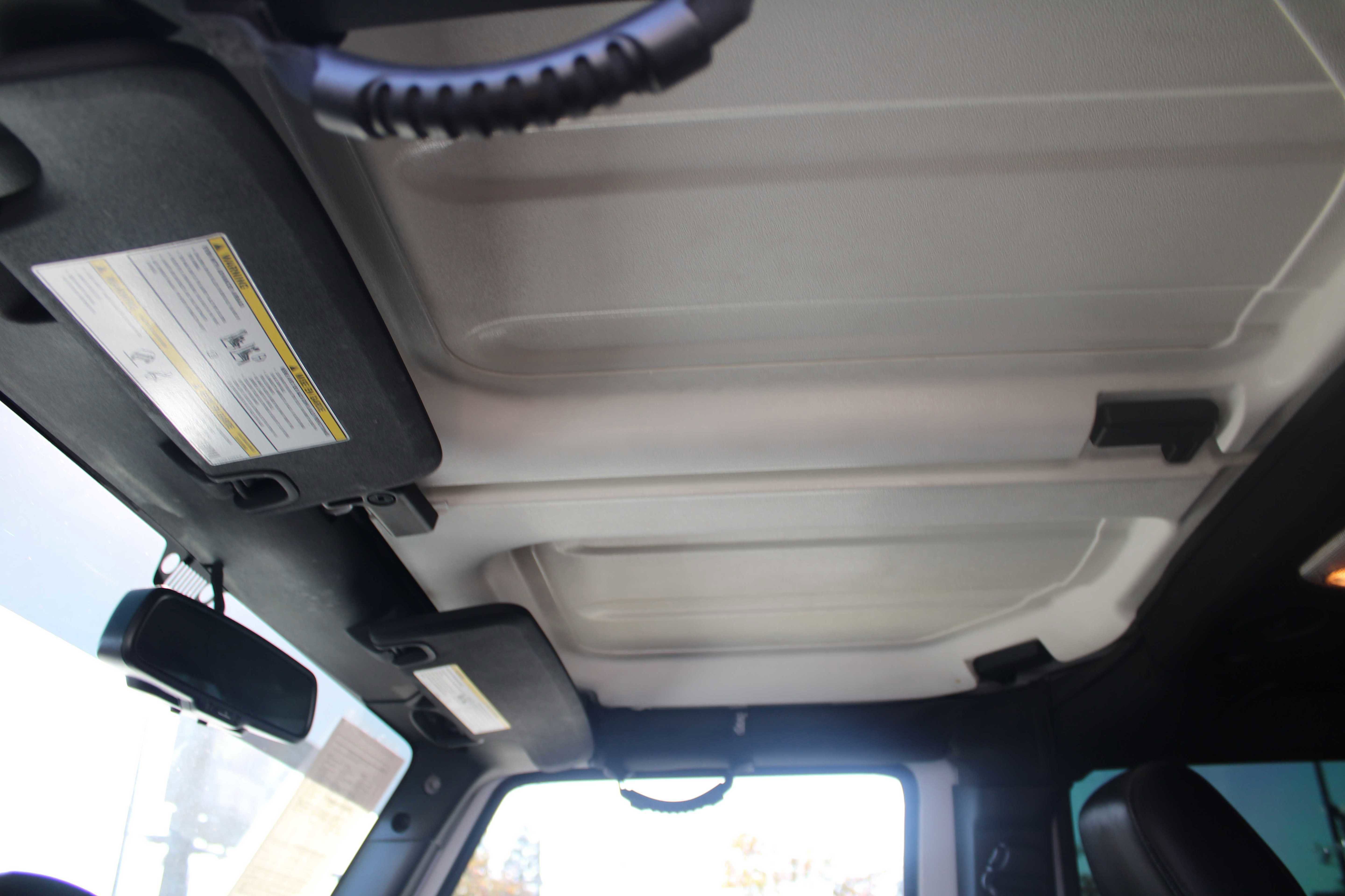 Used 2017 Jeep Wrangler Unlimited Sahara image 22