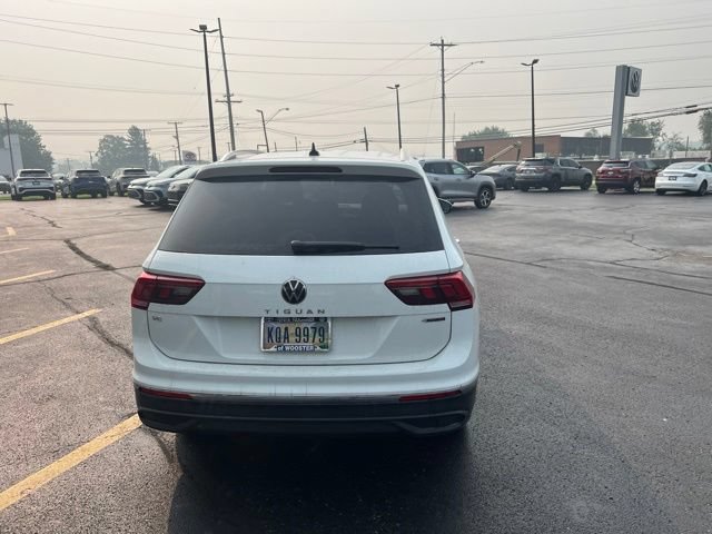 Used 2022 Volkswagen Tiguan SE AWD/4WD image 4