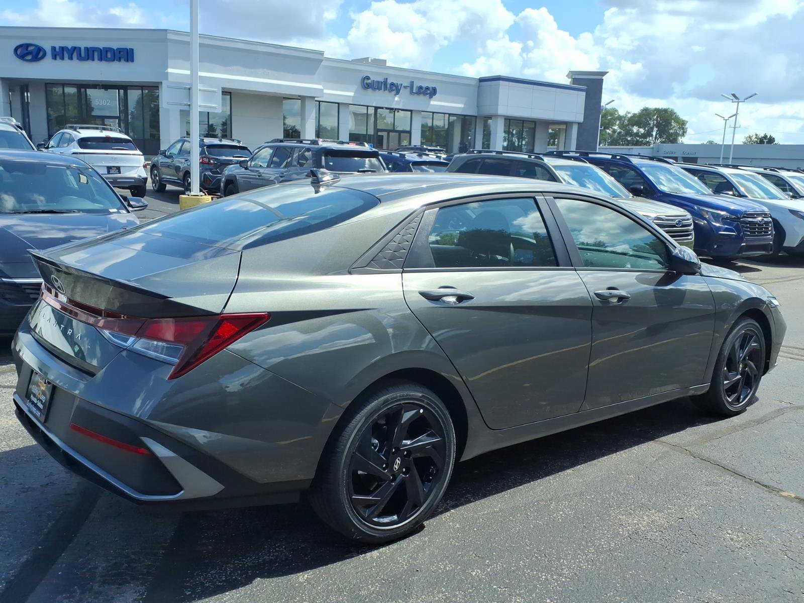 New 2026 Hyundai Elantra SEL Sport FWD image 10
