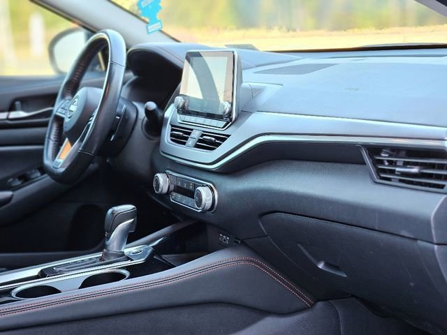 Certified 2024 Nissan Altima 2.5 SR image 13