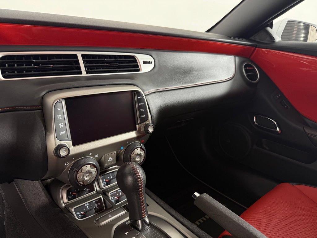 Used 2013 Chevrolet Camaro SS RWD image 20