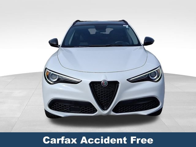 Used 2019 Alfa Romeo Stelvio Sprint w/ Nero Edizione image 3