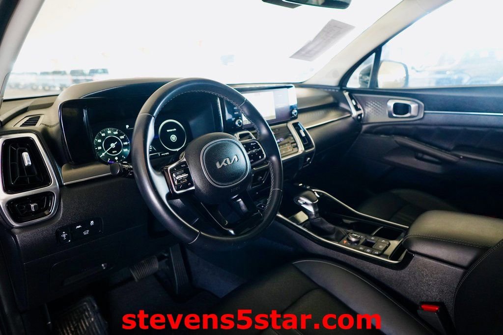 Used 2023 Kia Sorento SX image 6