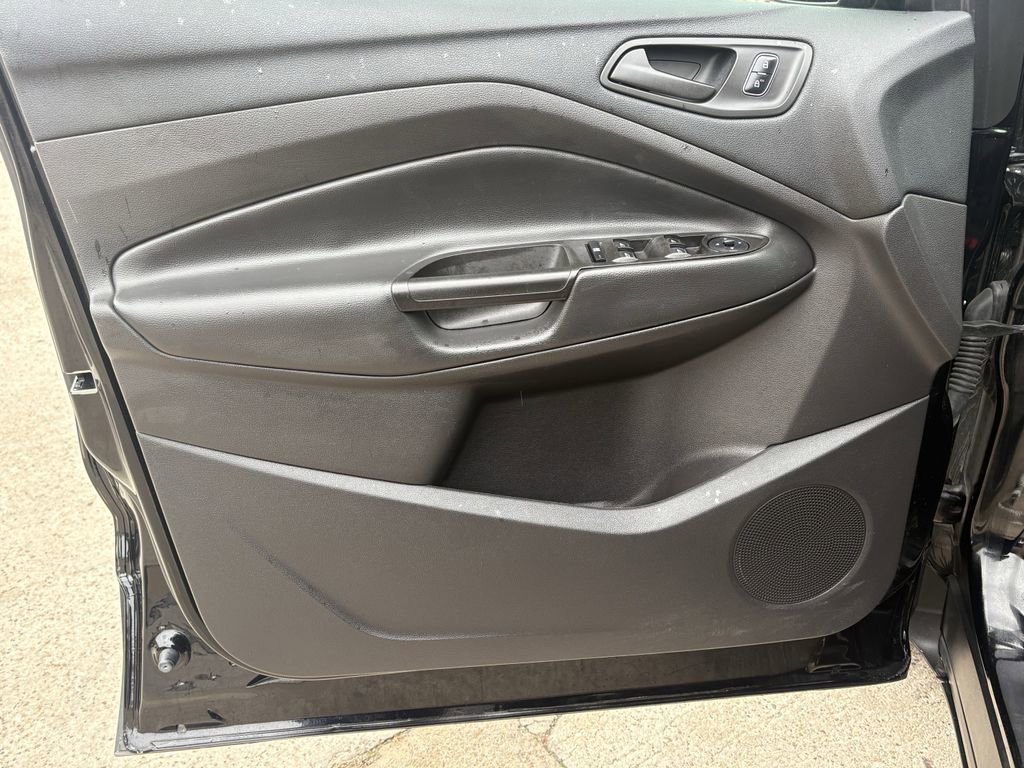 Used 2017 Ford Escape S FWD image 10