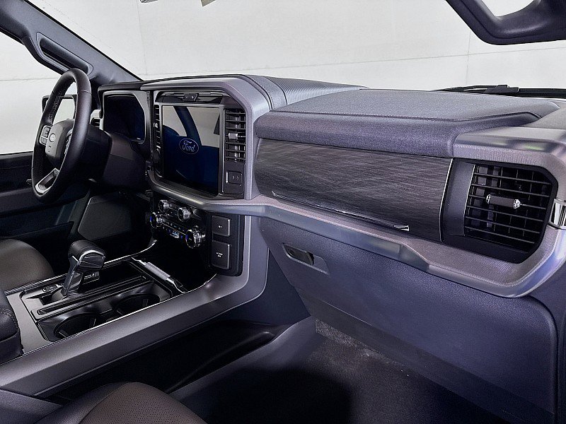 New 2025 Ford F150 Lariat w/ Equipment Group 502A High image 30