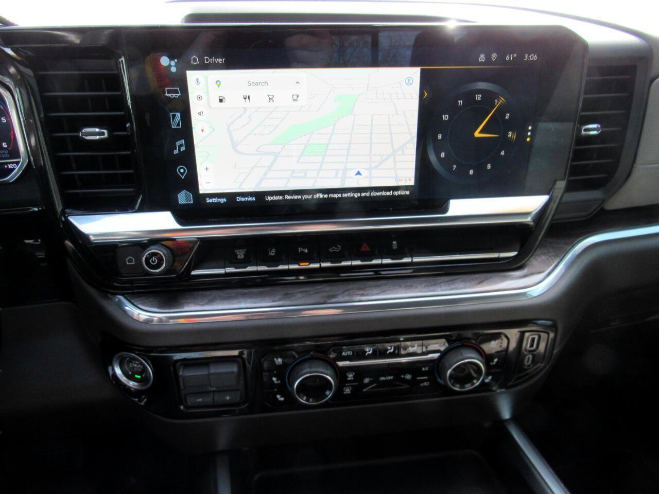 Used 2024 Chevrolet Silverado 3500 LTZ w/ LTZ Convenience Package image 31