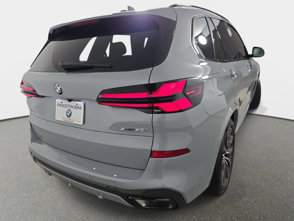Used 2026 BMW X5 xDrive40i w/ M Sport Package AWD/4WD image 39
