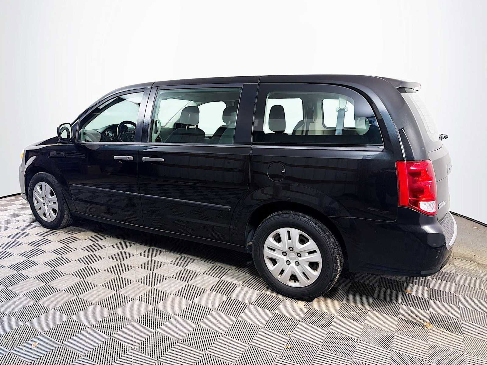 Used 2014 Dodge Grand Caravan American Value Package image 6