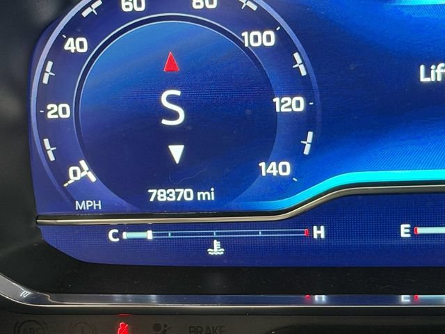 Used 2022 Chevrolet Tahoe RST w/ Luxury Package RWD image 24