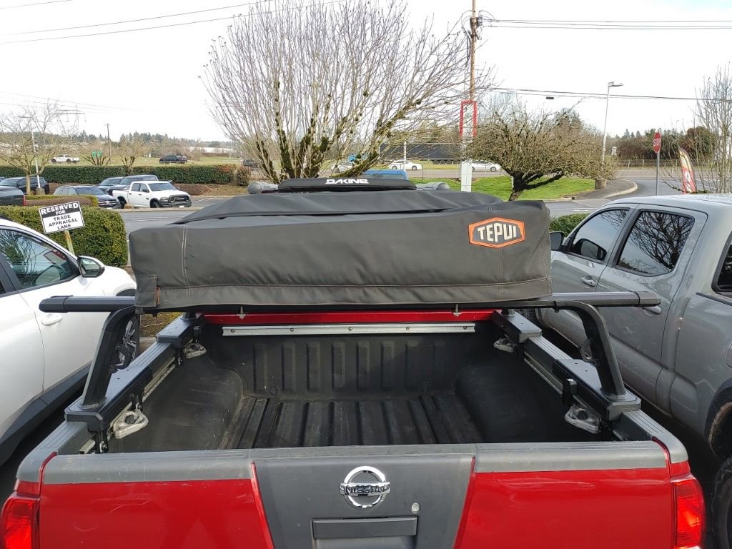 Used 2010 Nissan Frontier LE w/ LE Value Truck Pkg image 9