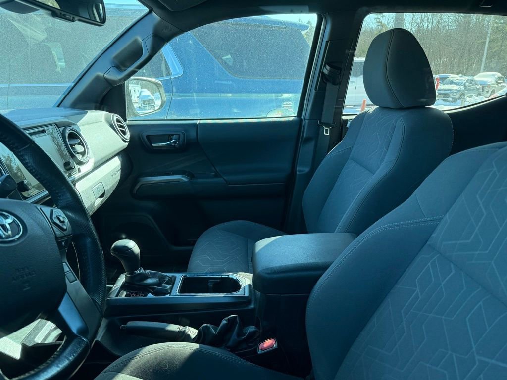 Used 2019 Toyota Tacoma TRD Off-Road image 8
