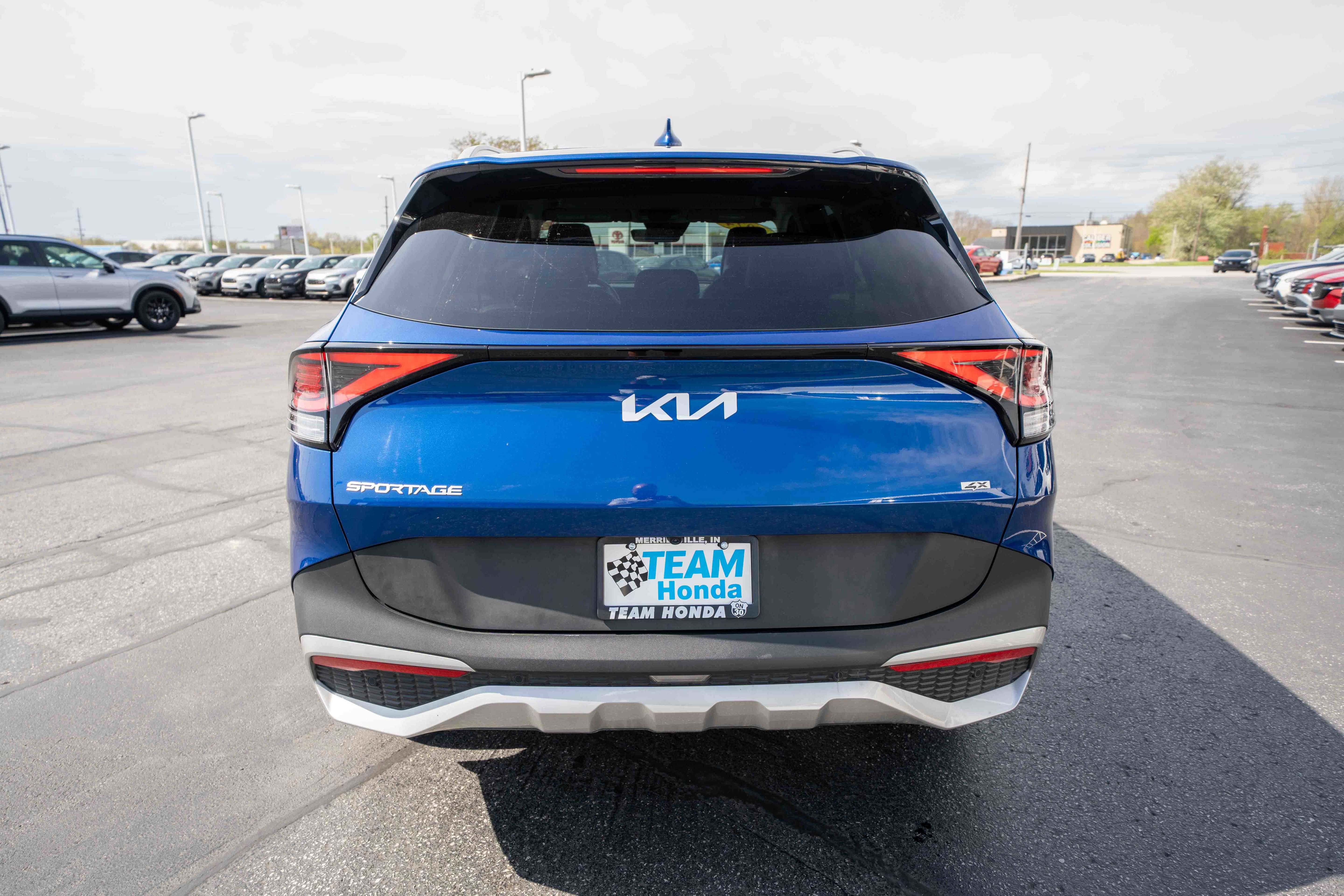 Used 2024 Kia Sportage EX AWD/4WD image 5